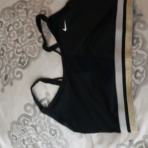 Nike running 🏃‍♂️ 🏃‍♀️ top xlg